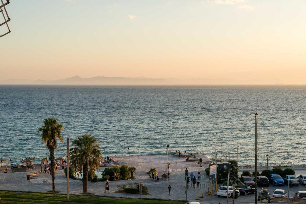 Flisvos Elite Seafront Luxury Apartment Atena Exterior foto